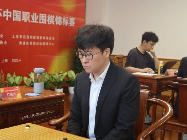 少妇精油按摩做爰hd冠名番号