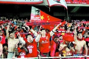 午夜精品区